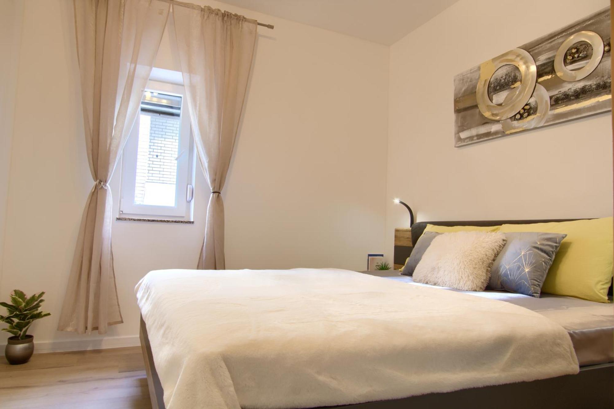 Luxury Sunrise Jacuzzi Apts, 50 M From The Beach カリ エクステリア 写真